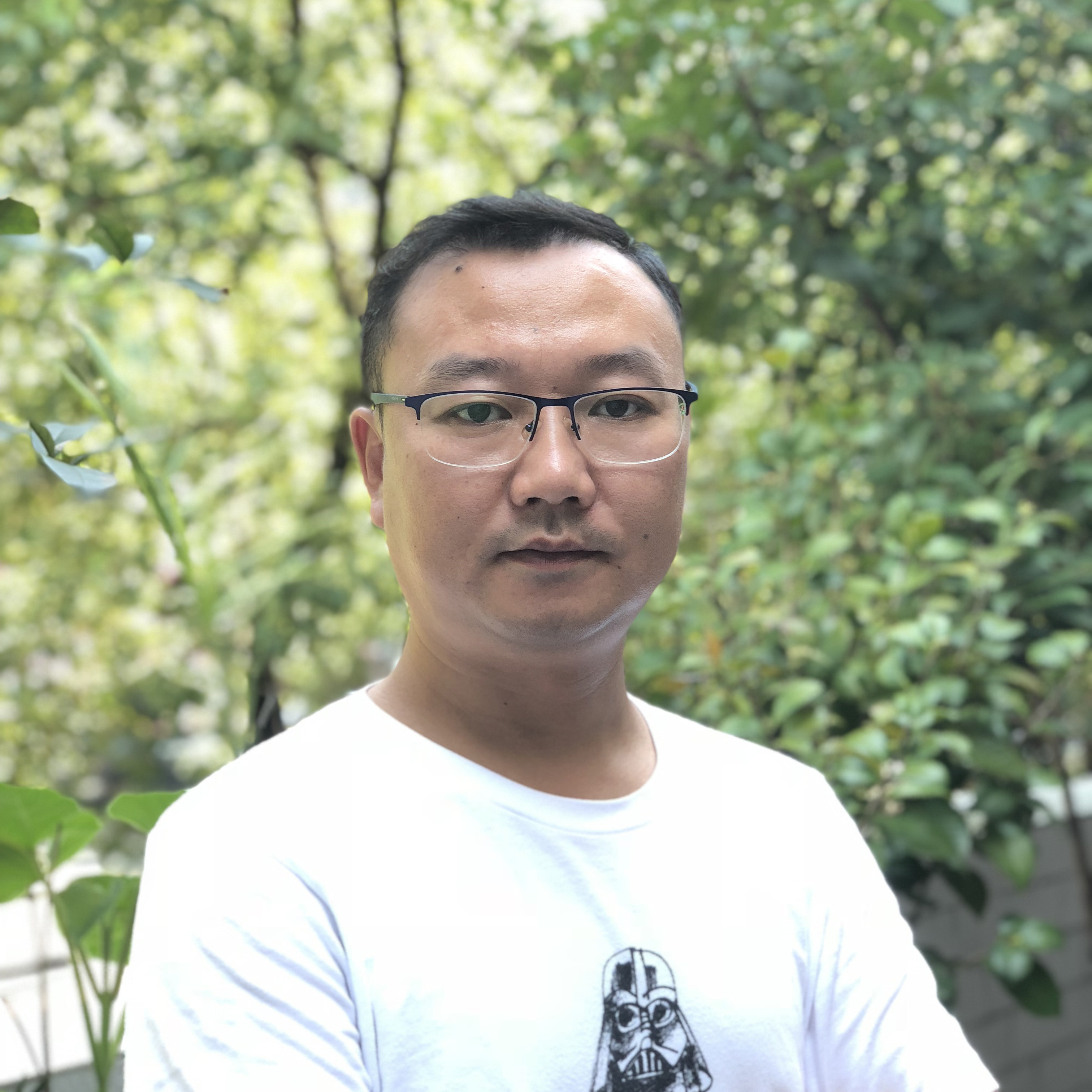 陈翔照片