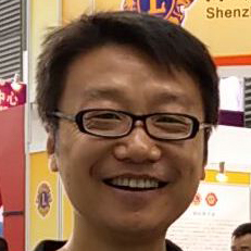 李海照片